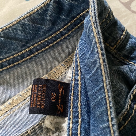 SEVEN7 Women’s Capri, Size 20 - Picture 6 of 6